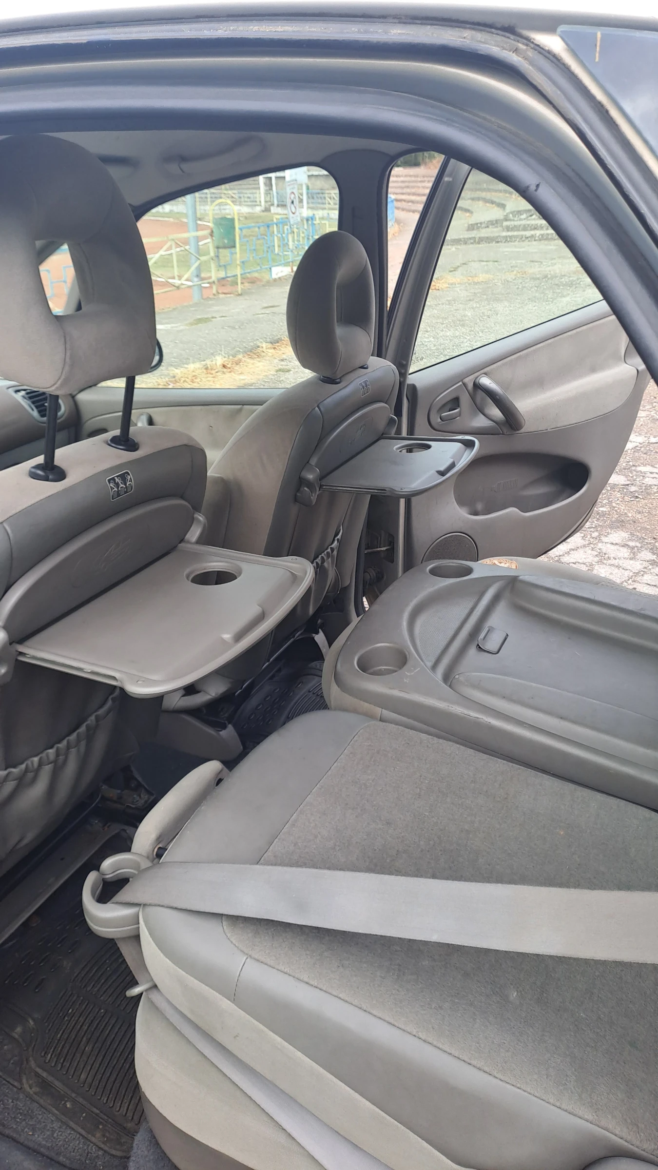 Citroen Xsara picasso 1.8i, снимка 3 - Автомобили и джипове - 56274331