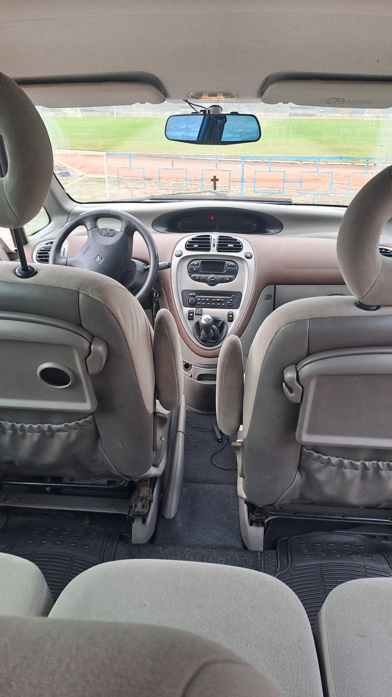 Citroen Xsara picasso 1.8i, снимка 7 - Автомобили и джипове - 56274331