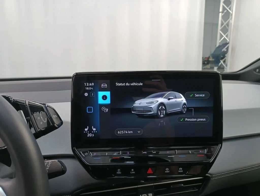 VW ID.3 Pro S LED Navi Leather 97% SoH, снимка 12 - Автомобили и джипове - 56304819