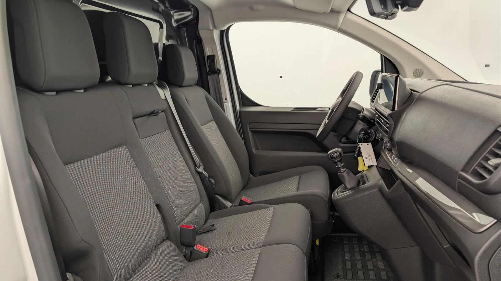 Peugeot Expert BlueHDi 120 S&S , снимка 7 - Автомобили и джипове - 56306599