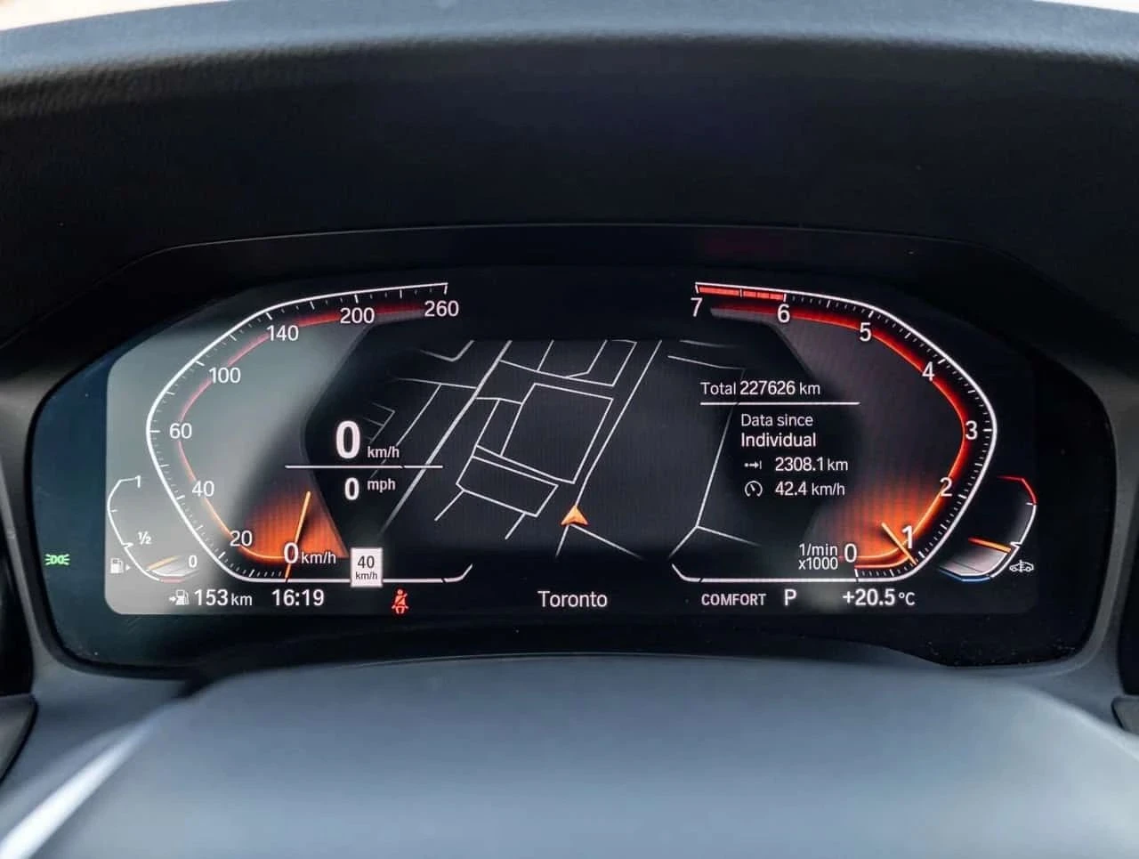 BMW 330, снимка 10 - Автомобили и джипове - 56715100