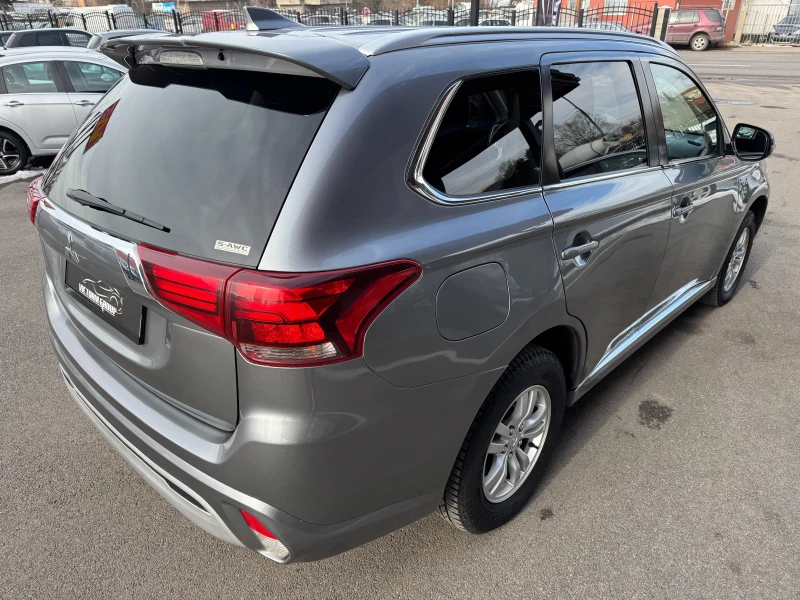 Mitsubishi Outlander Plug-in Hybrid, снимка 7 - Автомобили и джипове - 48756547