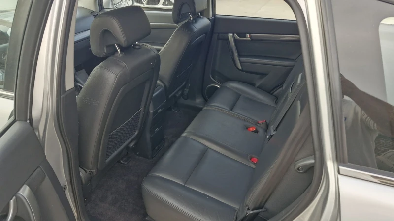 Chevrolet Captiva 2.0crdi 150hp 4x4 7 места, снимка 14 - Автомобили и джипове - 50717069