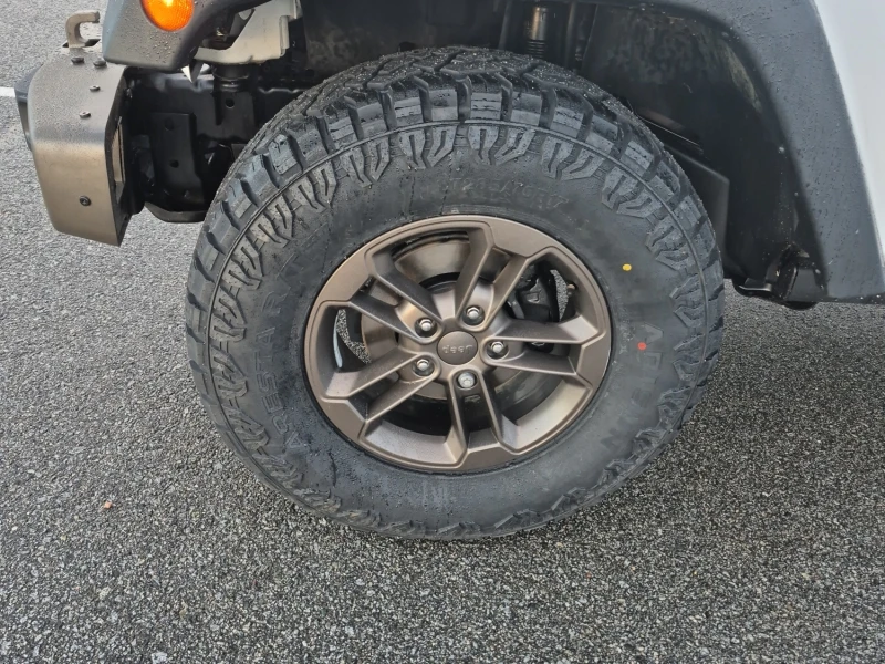 Jeep Wrangler UNLIMITED 75TH ANNIVERSARY/3.6/КОЖА/НАВИГАЦИЯ, снимка 9 - Автомобили и джипове - 52835607