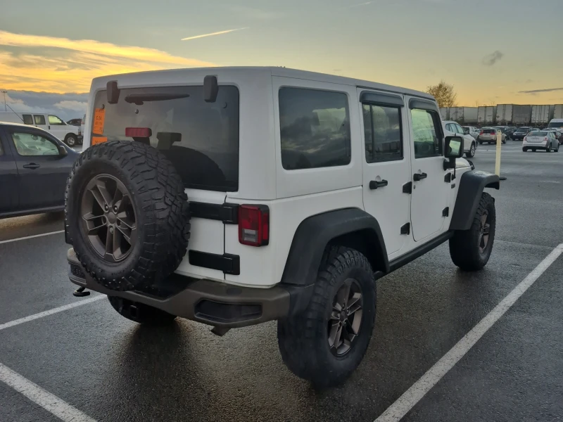 Jeep Wrangler UNLIMITED 75TH ANNIVERSARY/3.6/КОЖА/НАВИГАЦИЯ, снимка 5 - Автомобили и джипове - 52835607