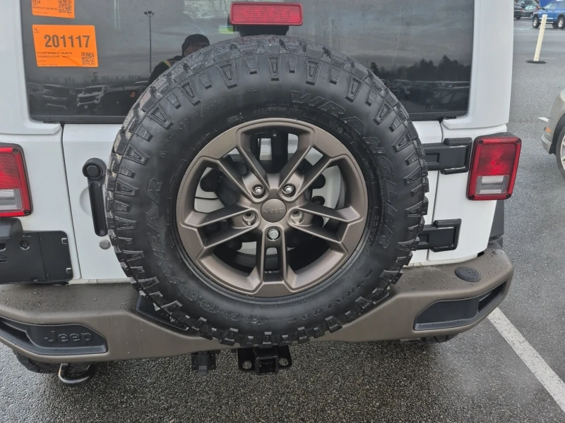 Jeep Wrangler UNLIMITED 75TH ANNIVERSARY/3.6/КОЖА/НАВИГАЦИЯ, снимка 7 - Автомобили и джипове - 52835607