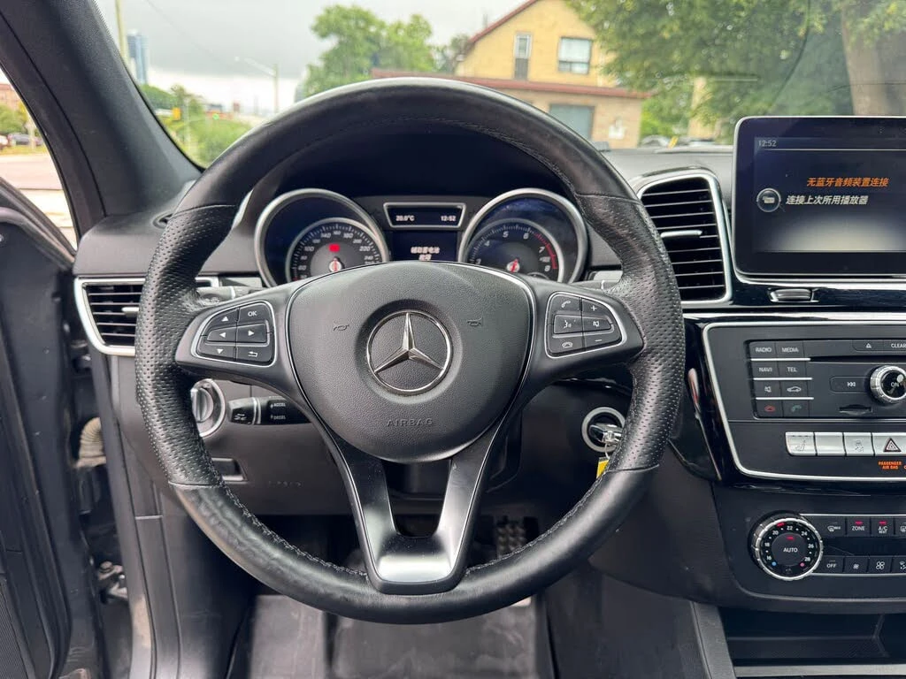 Mercedes-Benz GLE 400 * АВТО КРЕДИТ* ЦЕНА ДО БГ * СЕРВИЗНА ИСТОРИЯ *  - изображение 8