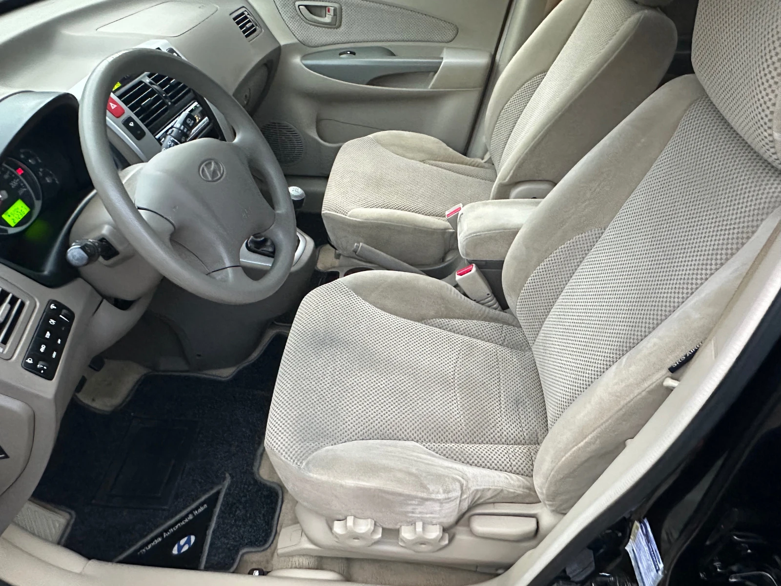 Hyundai Tucson 2.0BENZIN* GAZ* TOP* 4X4 - изображение 8