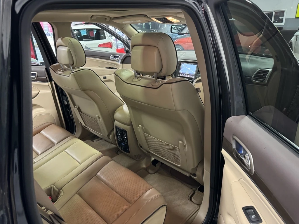 Jeep Grand cherokee * OVERLAND DIESEL/NAVI/PANO ROOF/REVERSE CAMERA/PU - изображение 8