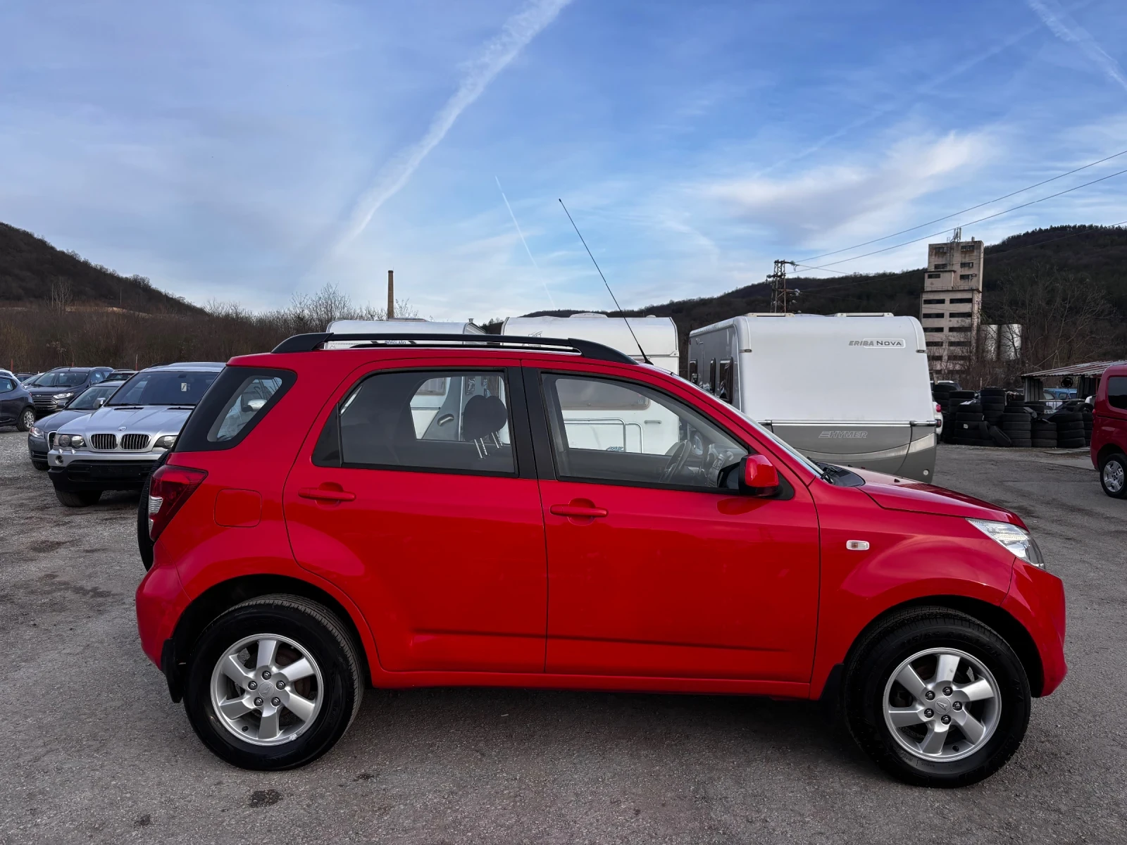 Daihatsu Terios 1.3 4x4 !!ВЪНШНИ ЗАБЕЛЕЖКИ!!, снимка 2 - Автомобили и джипове - 53773486