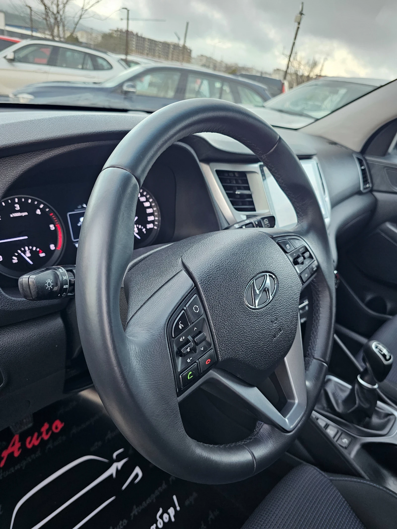 Hyundai Tucson 2.0CRDI, 136к.с., 4х4 , снимка 12 - Автомобили и джипове - 54084355
