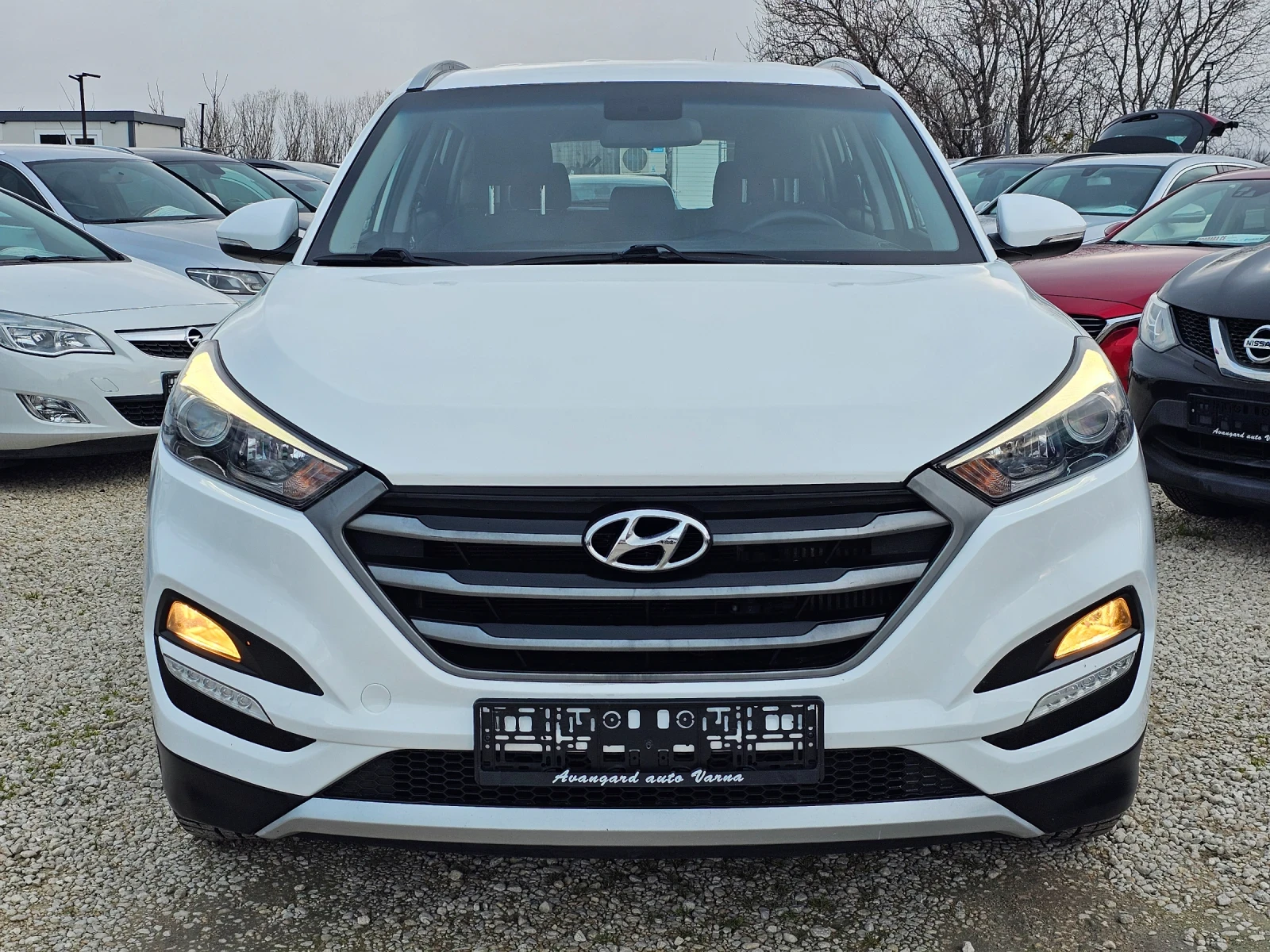 Hyundai Tucson 2.0CRDI, 136к.с., 4х4 , снимка 2 - Автомобили и джипове - 54084355