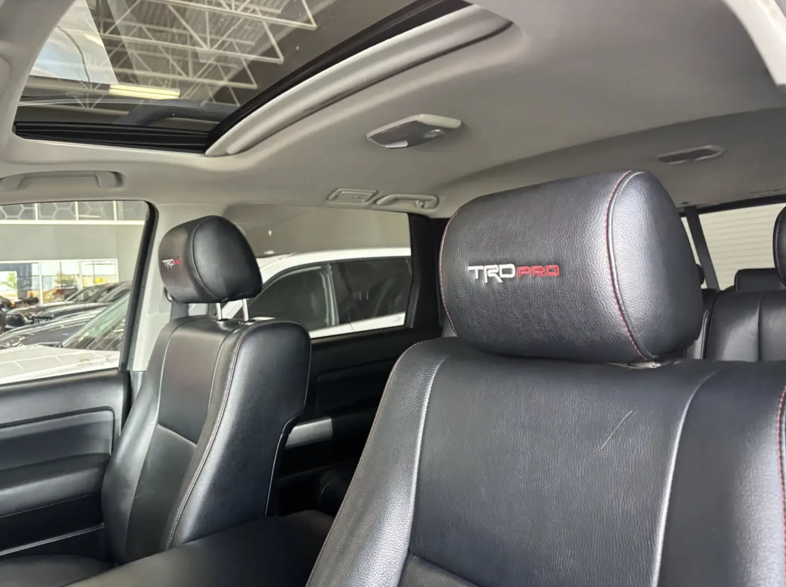 Toyota Sequoia 2020 Toyota Sequoia TRD Pro, снимка 9 - Автомобили и джипове - 55391618