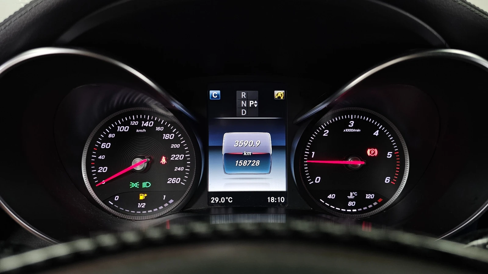 Mercedes-Benz GLC GLC250d 4MATIC | HUD | 360  | MEMORY | Панорама, снимка 8 - Автомобили и джипове - 55433409