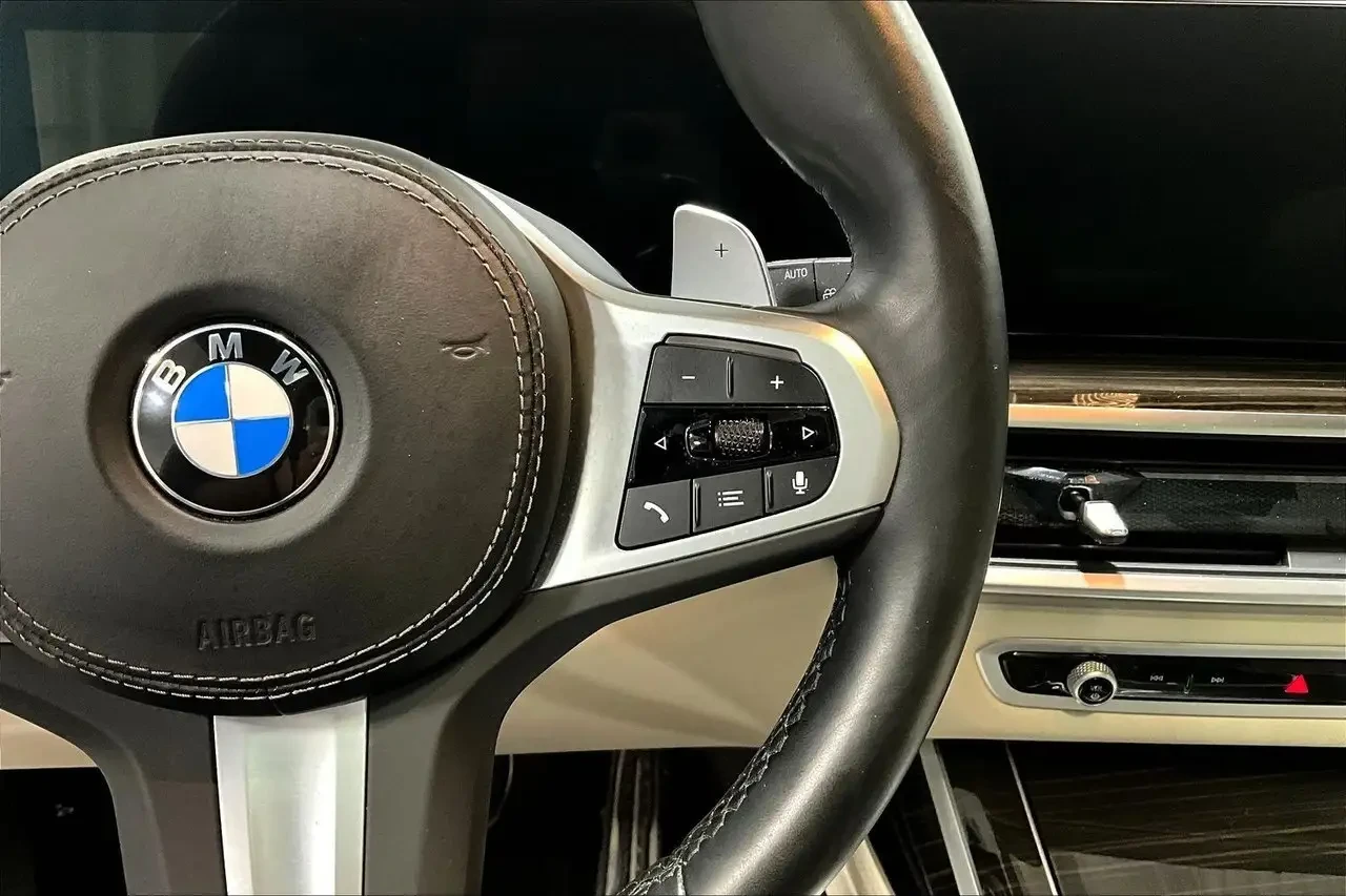BMW X7, снимка 12 - Автомобили и джипове - 56227372
