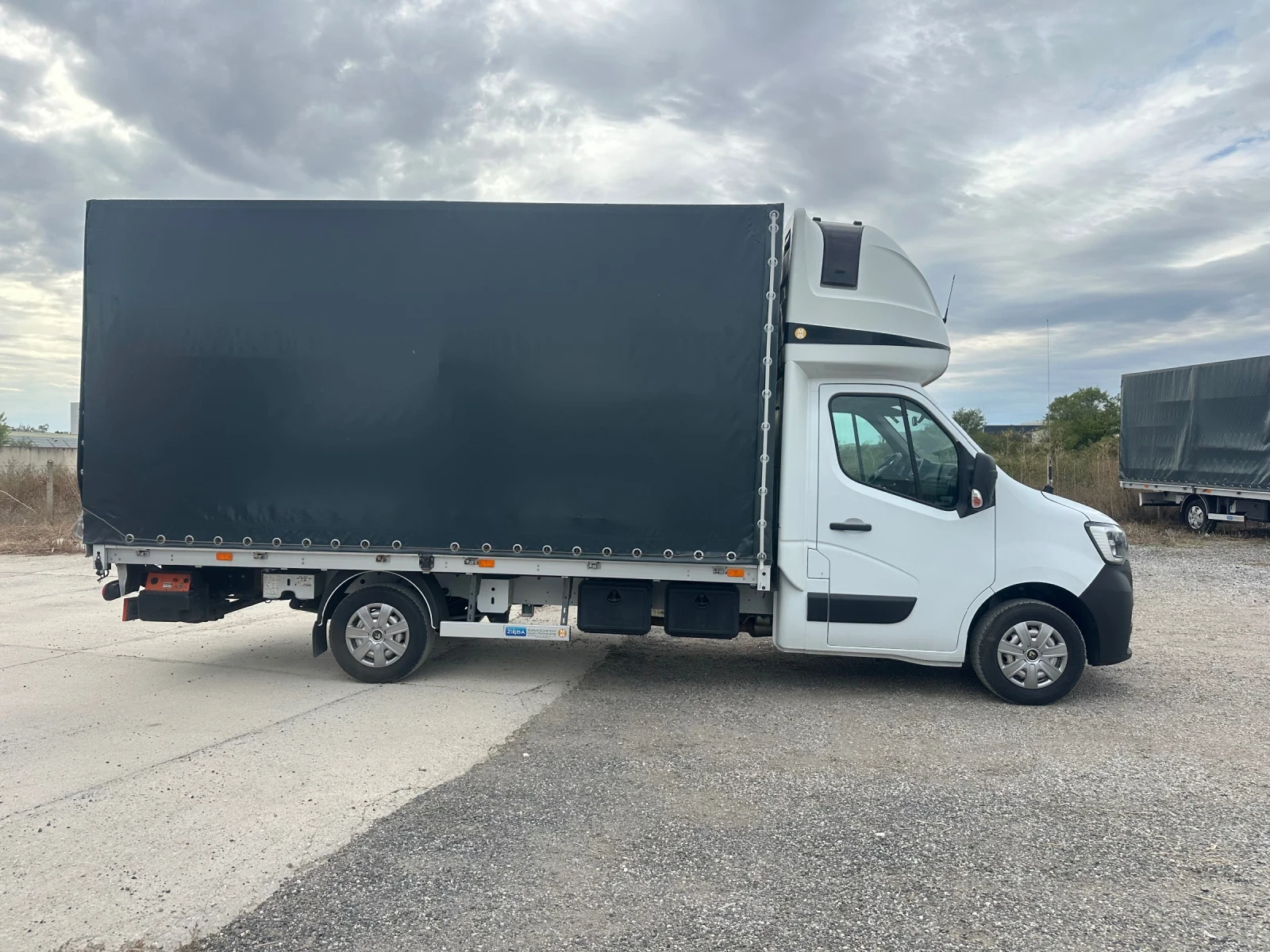 Renault Master Падащ борд//ЛИЗИНГ - изображение 4