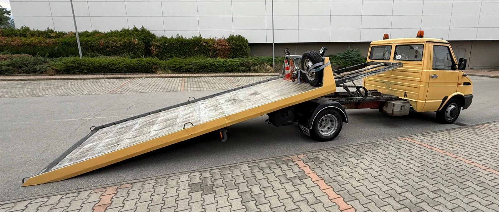 Iveco 3510 2.5TDi/100kc/ПЪТНА ПОМОЩ ISOLI/N1/Специален!, снимка 15 - Бусове и автобуси - 55255689