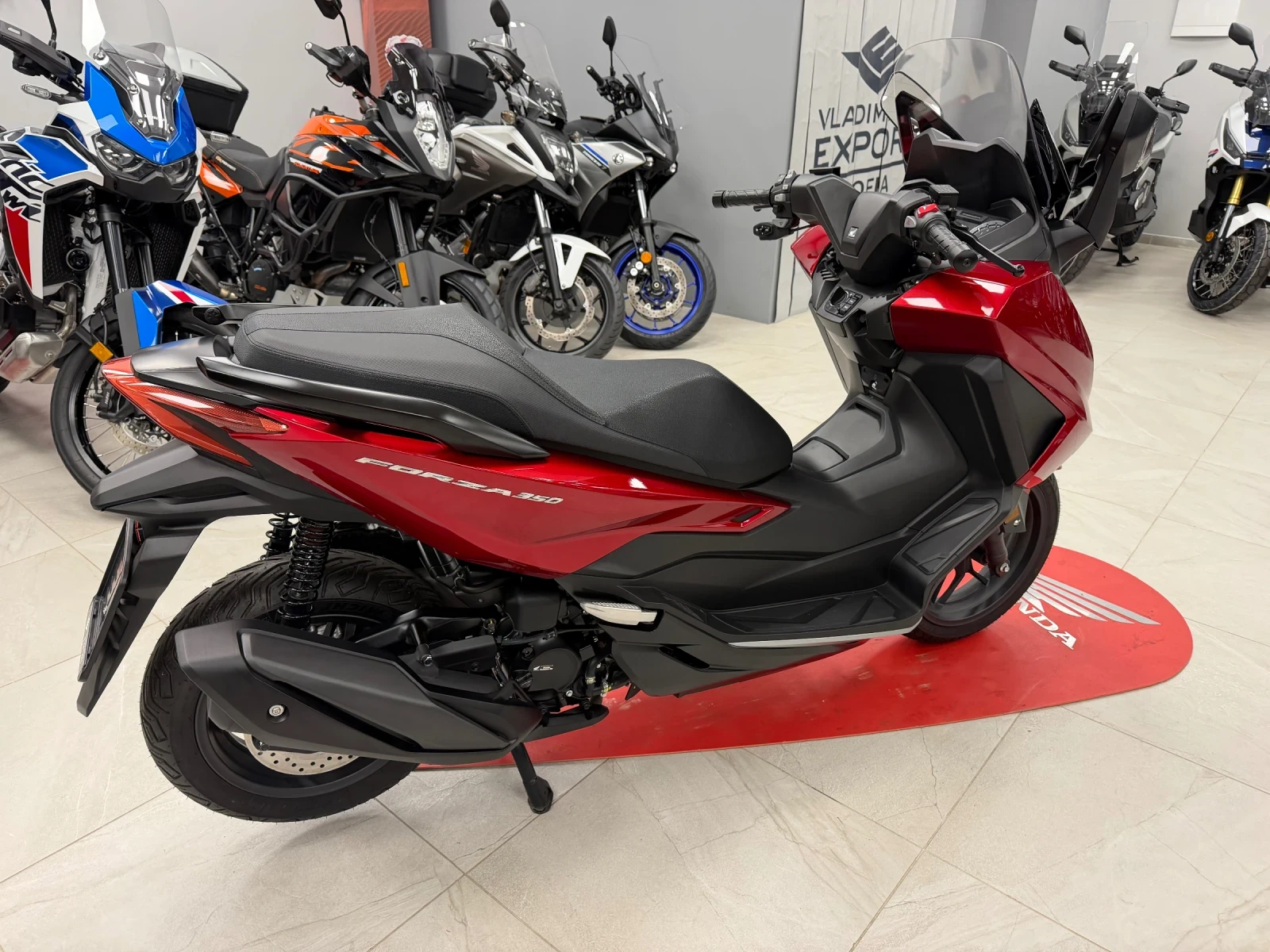 Honda Forza 350 Deluxe 2023 4 km!!!!, снимка 3 - Мотоциклети и мототехника - 54416017