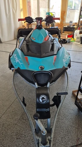      Bombardier Sea Doo SPARK TRIXX