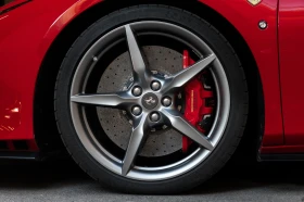 Ferrari F8 НАЛИЧЕН Tributo F8 ГАРАНЦИЯ DCT LIFT , снимка 6