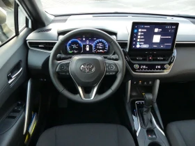 Toyota Corolla Cross 2.0 HYBRID* TEAM D* DISTRONIC* CARPLAY* , снимка 5