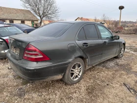 Mercedes-Benz C 200, снимка 3