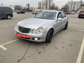 Mercedes-Benz E 320, снимка 1