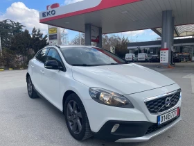 Volvo V40 Cross Country 1.6hdi Пежо-двигател Перфектна!!!, снимка 2