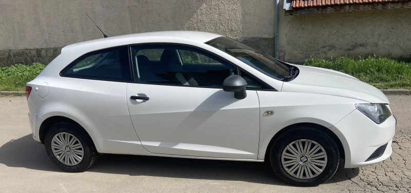 Seat Ibiza Facelift 1.2TDi* Airco, снимка 4 - Автомобили и джипове - 47174263