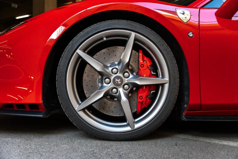 Ferrari F8 НАЛИЧЕН Tributo F8 ГАРАНЦИЯ DCT LIFT , снимка 5 - Автомобили и джипове - 47366178