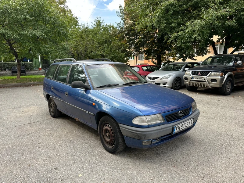 Opel Astra 1.6, снимка 3 - Автомобили и джипове - 47745770