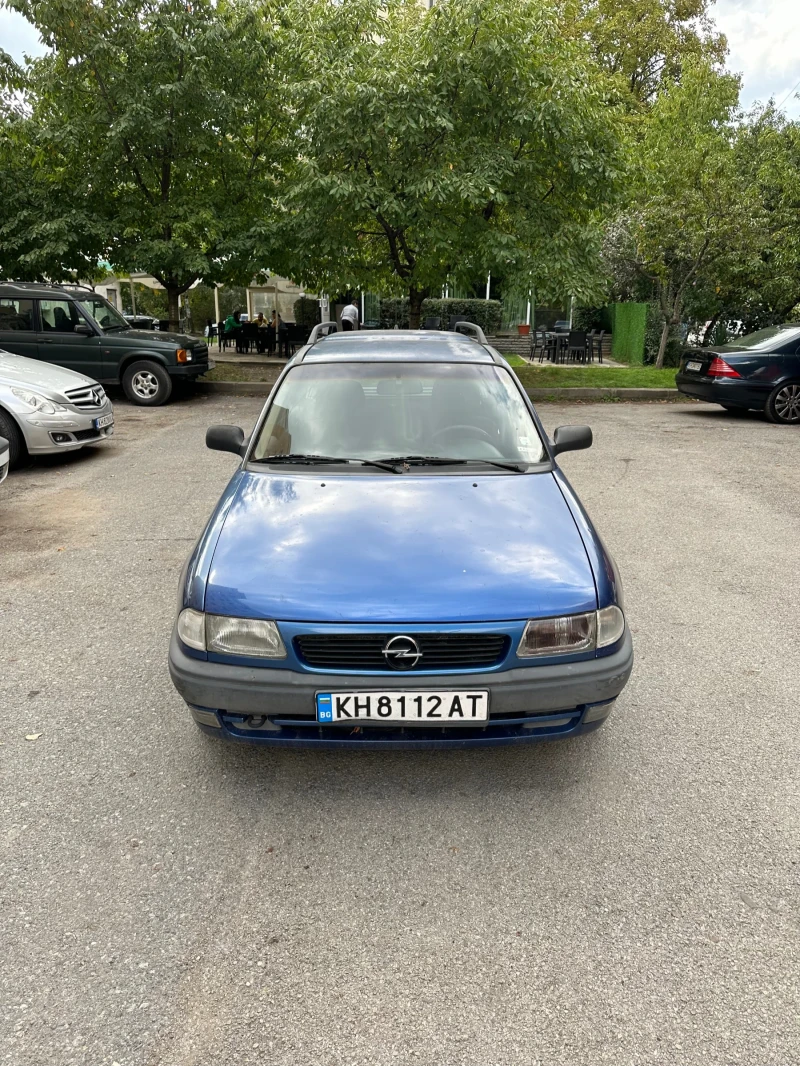 Opel Astra 1.6, снимка 2 - Автомобили и джипове - 47745770