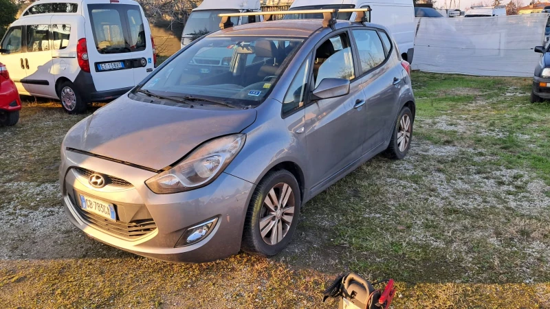 Hyundai Ix20 1.6 CRDI , снимка 5 - Автомобили и джипове - 48885360