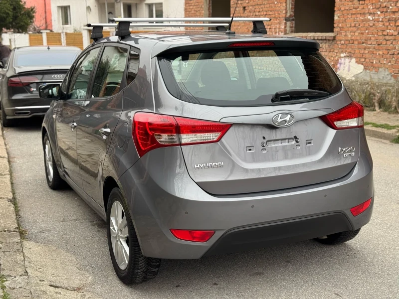 Hyundai Ix20 1.6 CRDI , снимка 9 - Автомобили и джипове - 49501538