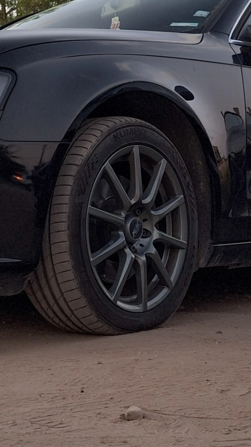 Audi A4 2.0TDI, снимка 17 - Автомобили и джипове - 48897704