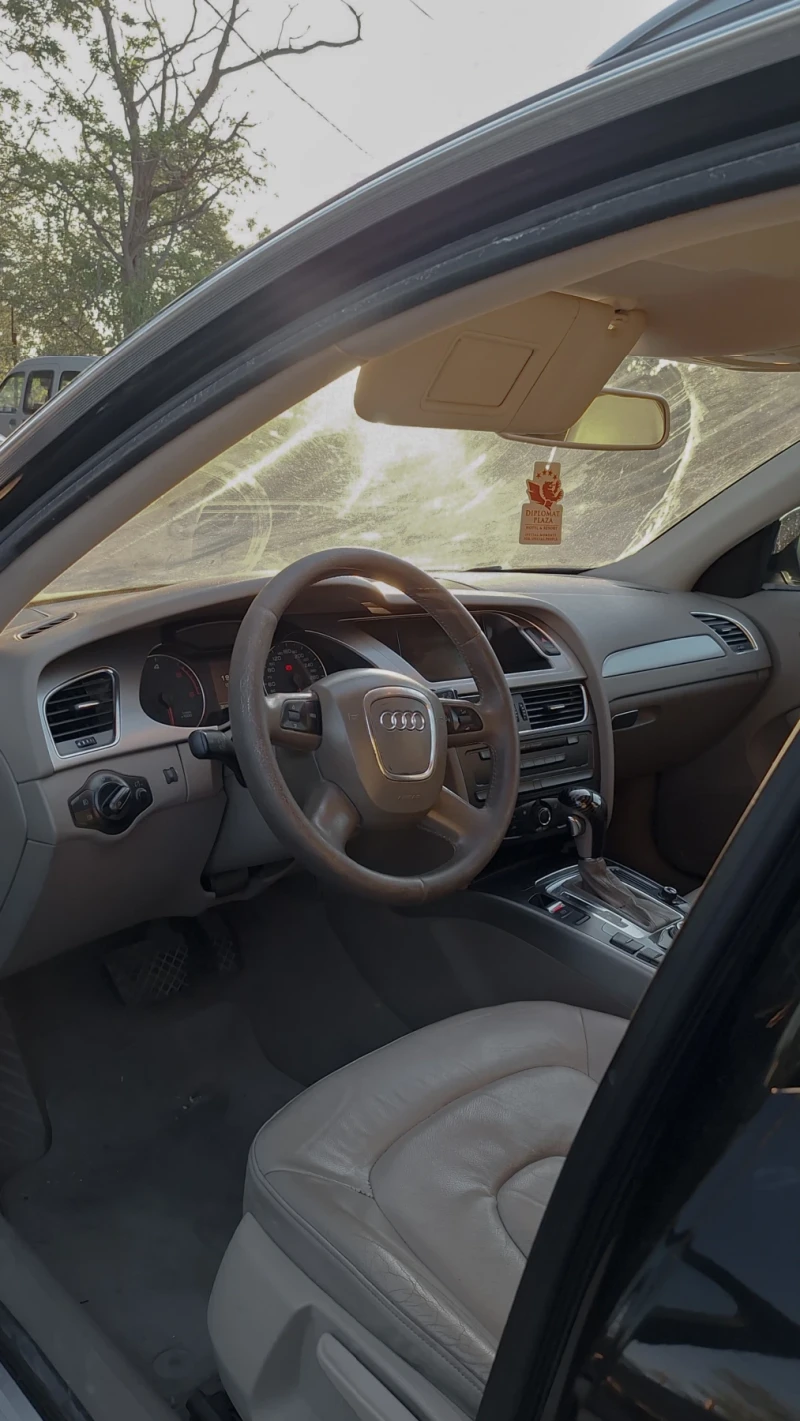 Audi A4 2.0TDI, снимка 6 - Автомобили и джипове - 48897704