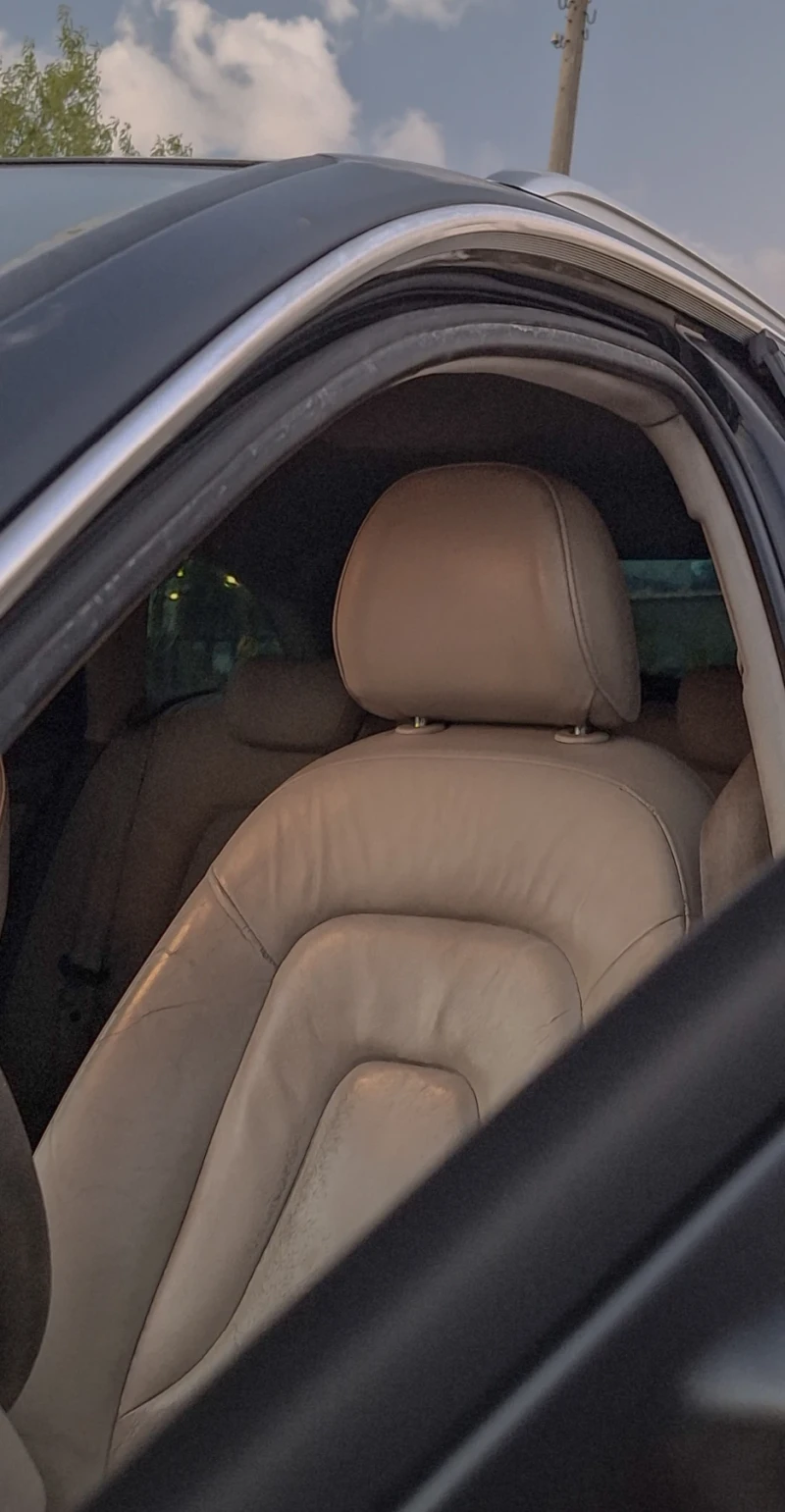 Audi A4 2.0TDI, снимка 11 - Автомобили и джипове - 48897704