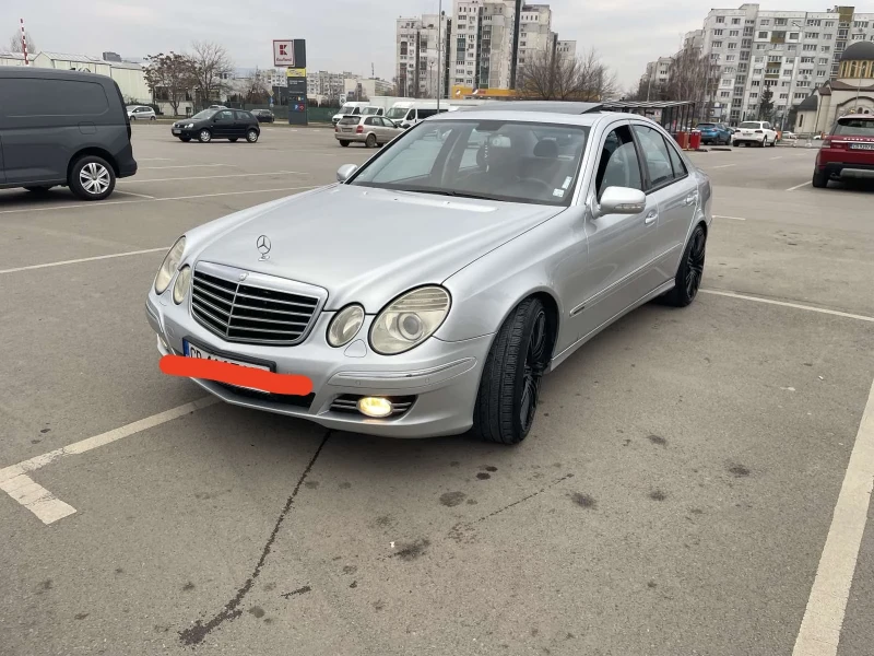 Mercedes-Benz E 320, снимка 1 - Автомобили и джипове - 49029403