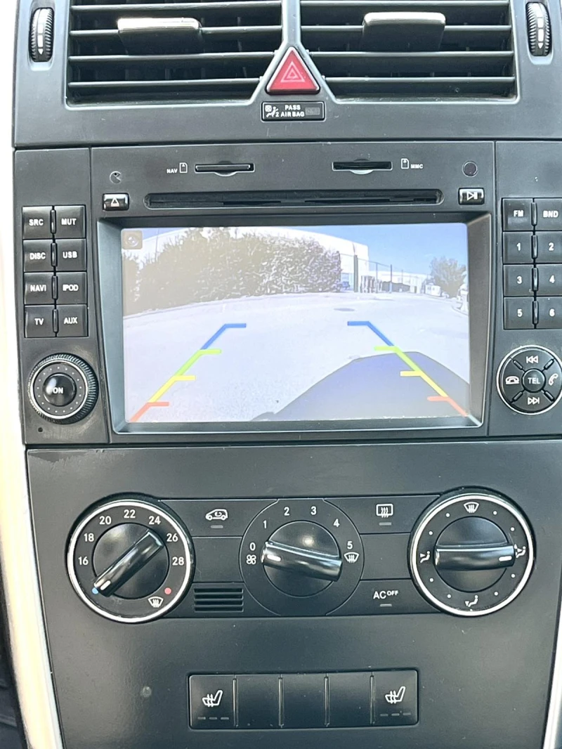 Mercedes-Benz A 180, снимка 9 - Автомобили и джипове - 51714685