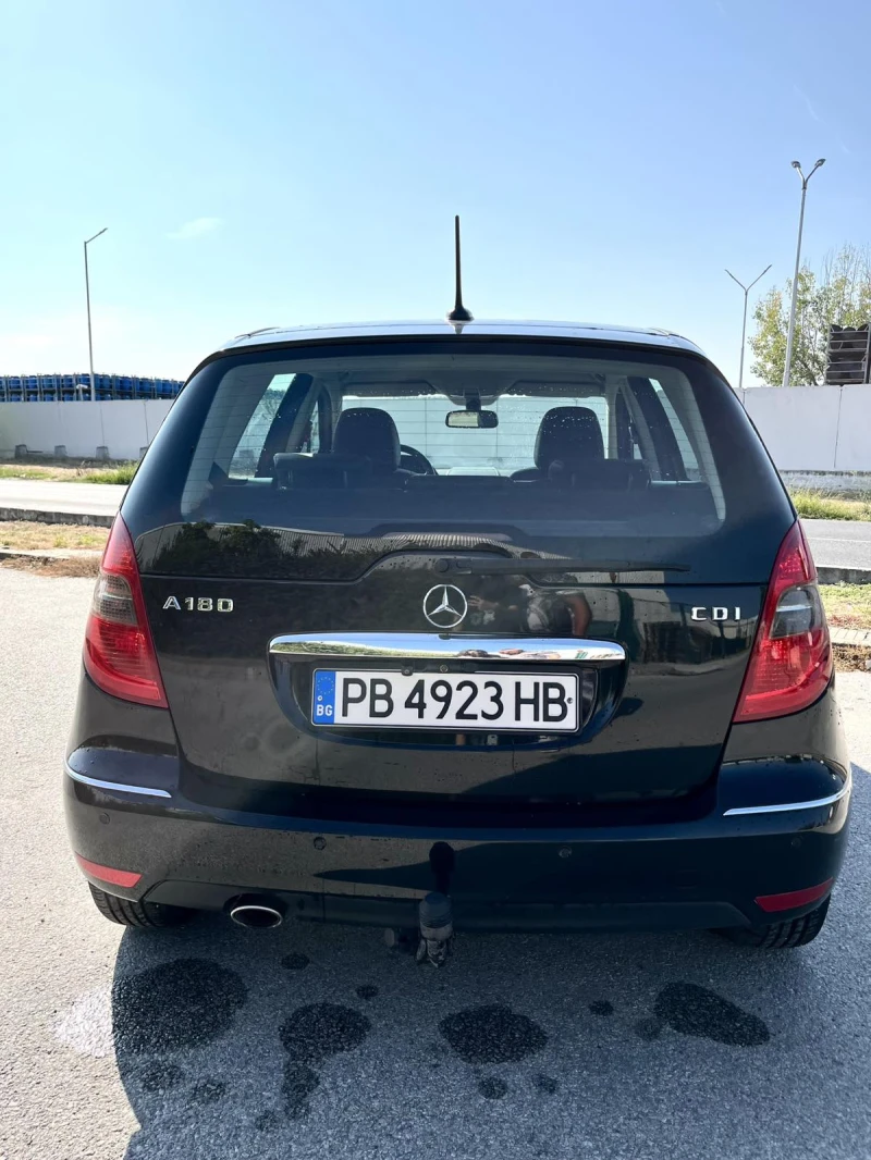 Mercedes-Benz A 180, снимка 7 - Автомобили и джипове - 51714685