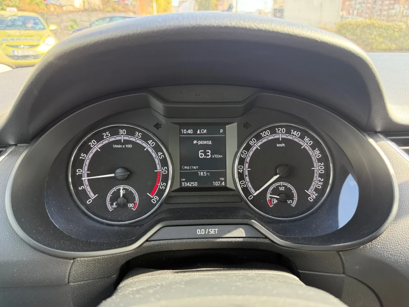 Skoda Octavia Tdi, снимка 8 - Автомобили и джипове - 51864360