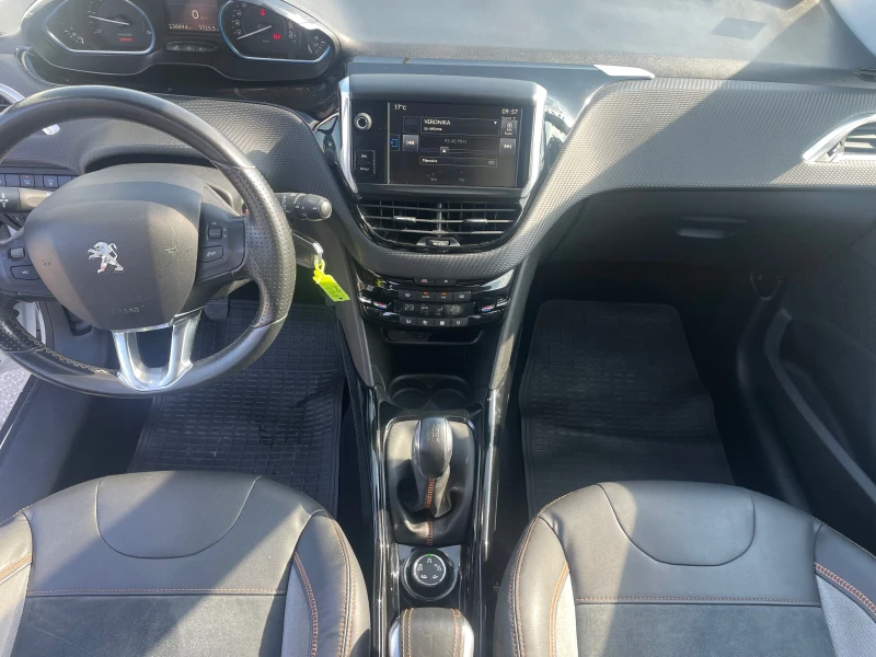 Peugeot 2008 1.6 Grip Control , снимка 9 - Автомобили и джипове - 52095238