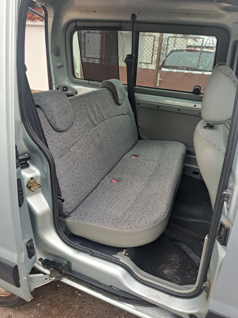 Renault Kangoo 1.9 dci 84hp 4x4, снимка 9 - Автомобили и джипове - 53059579