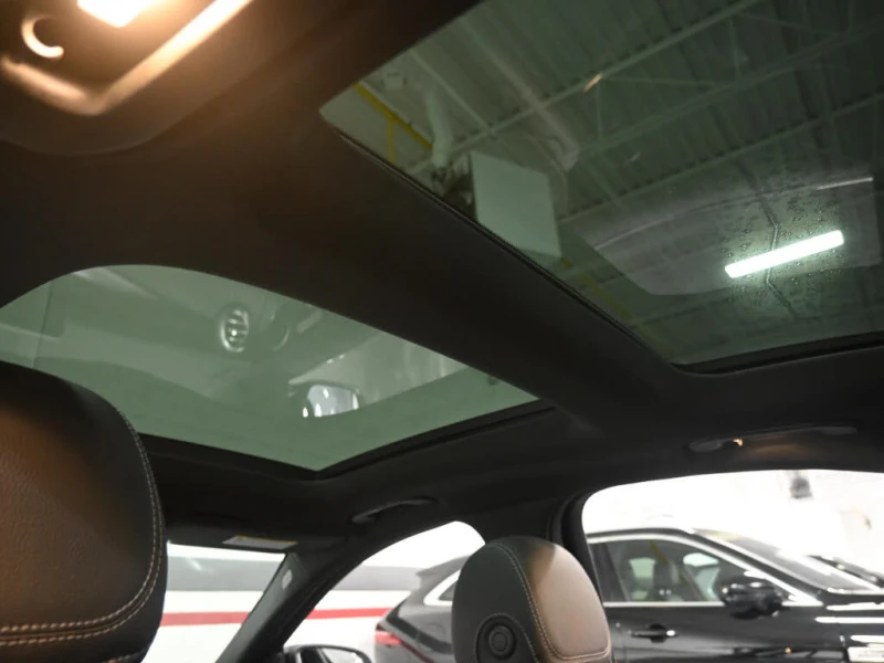 Mercedes-Benz C 300 4MATIC* АвтоКредит* (ЦЕНА ДО БГ), снимка 15 - Автомобили и джипове - 53431356