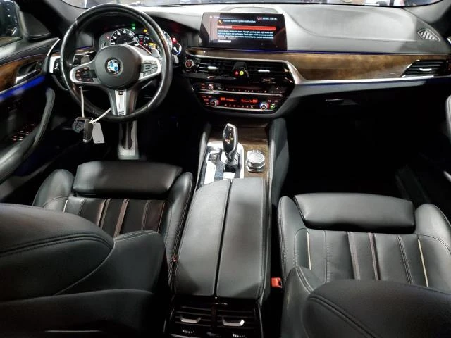 BMW 540 xDrive* M-Sport* Distronic* Harman* Подгрев, снимка 9 - Автомобили и джипове - 48176960