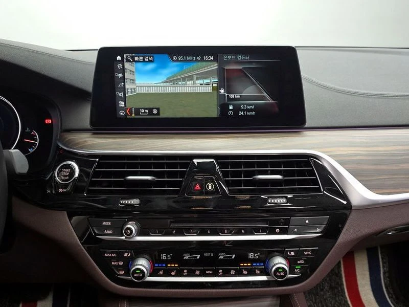 BMW 530 530i xDrive Luxury, снимка 14 - Автомобили и джипове - 54212534