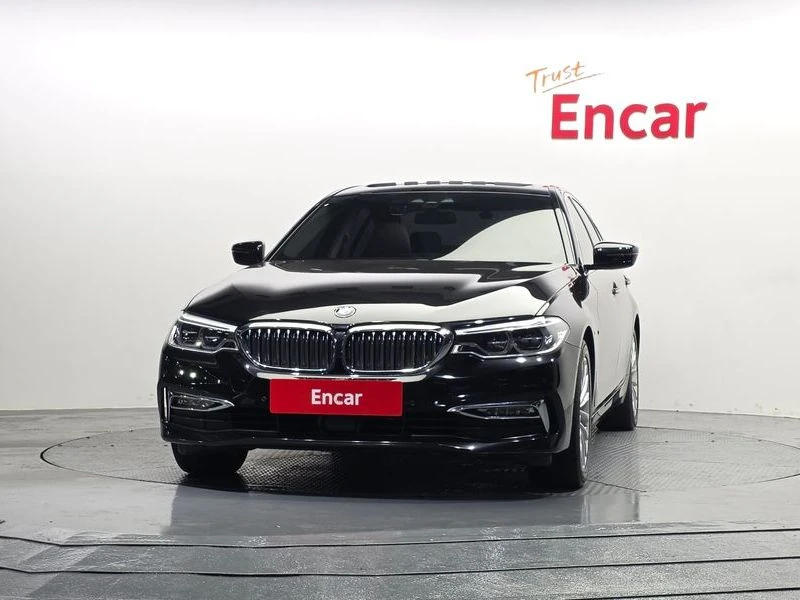 BMW 530 530i xDrive Luxury, снимка 3 - Автомобили и джипове - 54212534