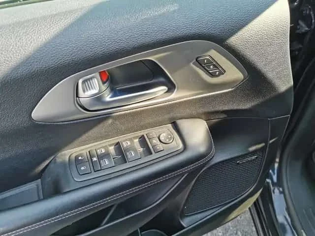 Chrysler Pacifica * Limited * CARFAX * ��������� ���� �� �������� | Mobile.bg � ����������� 11