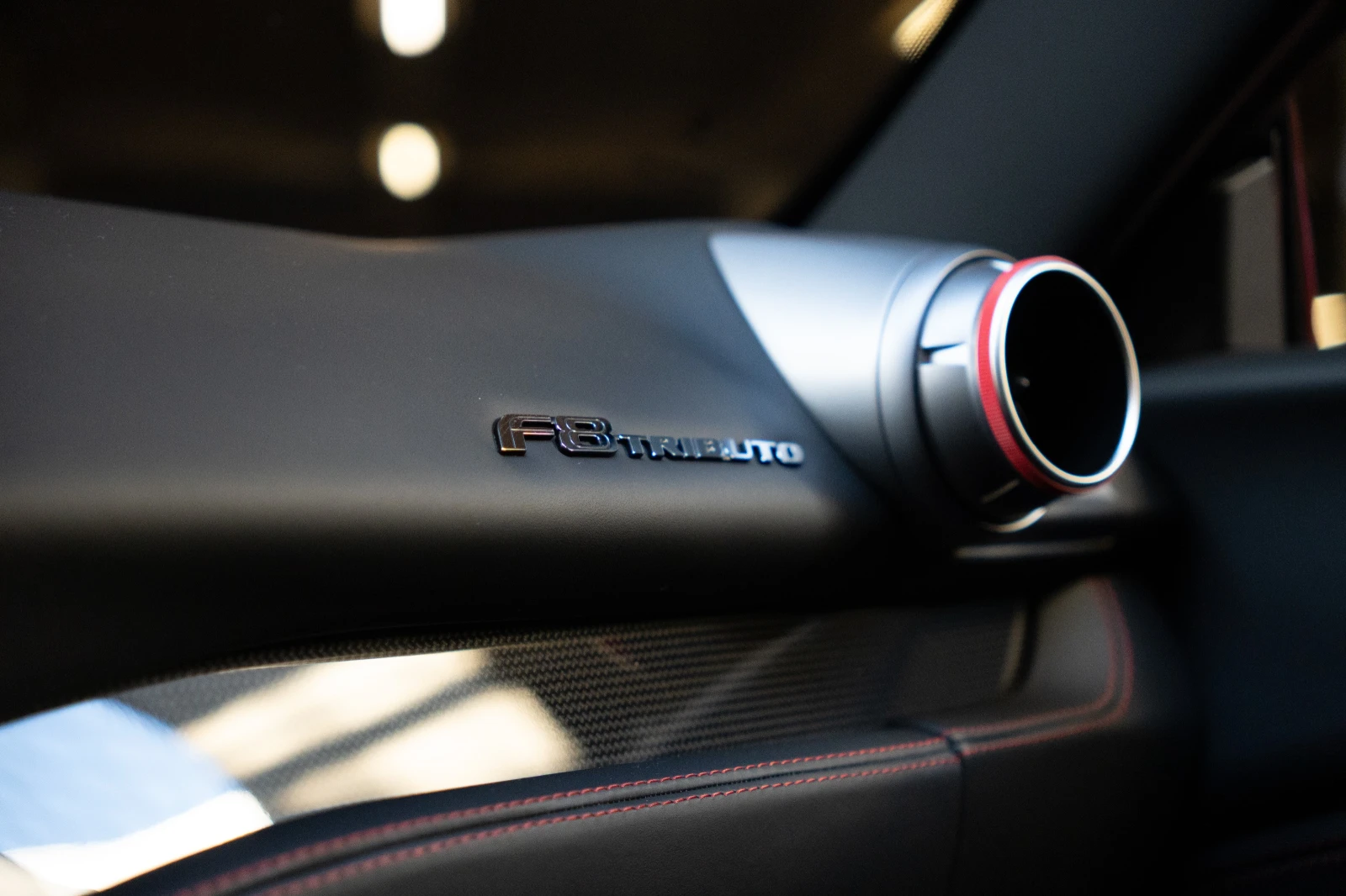 Ferrari F8  Tributo F8  DCT LIFT  | Mobile.bg   11