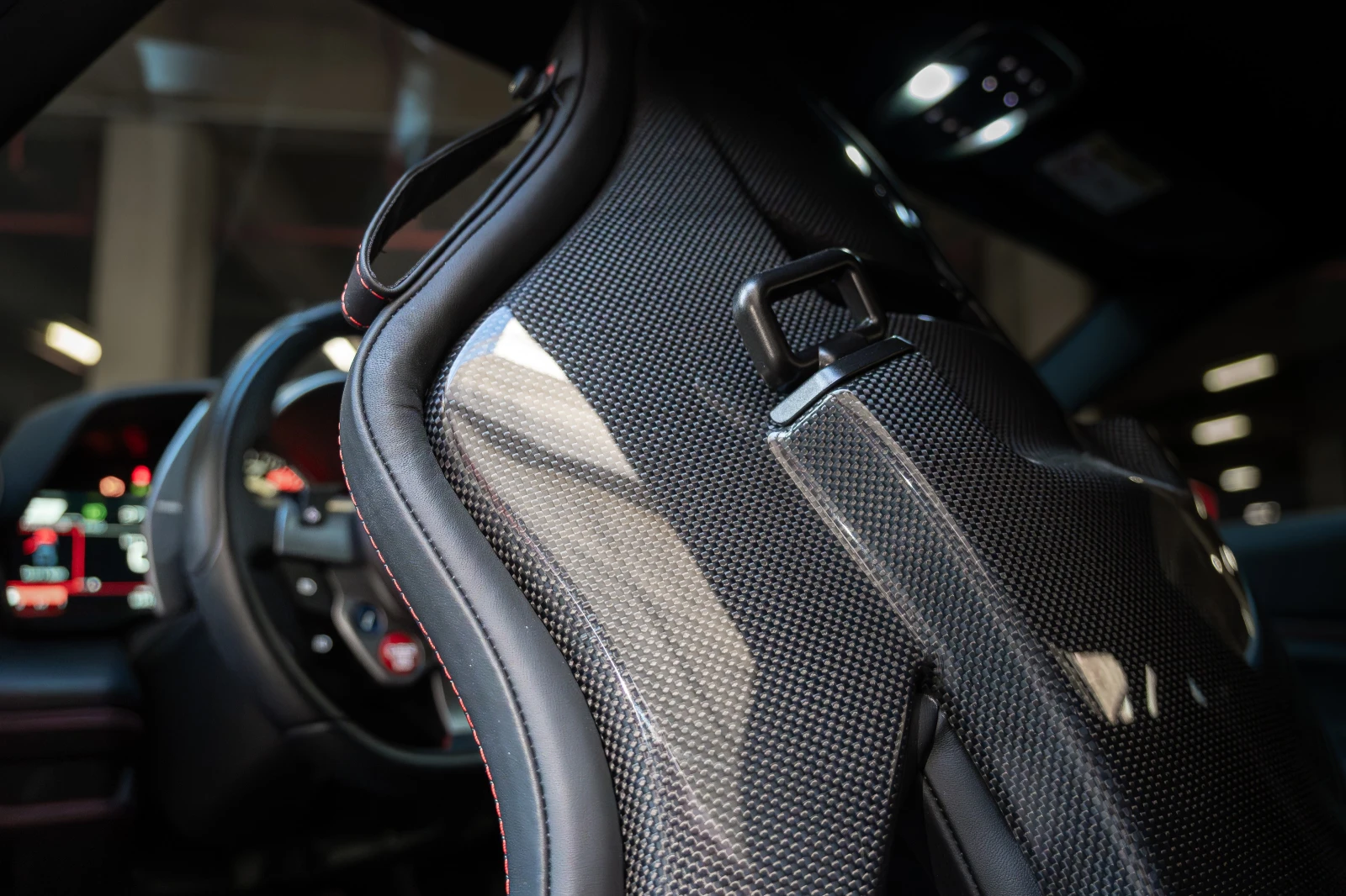 Ferrari F8  Tributo F8  DCT LIFT  | Mobile.bg   13